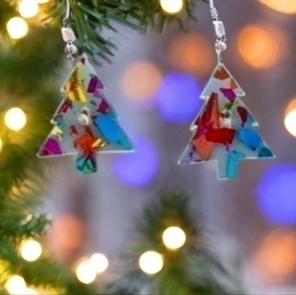 MODCLOTH ACRYLIC MULTI FOIL CHRISTMAS TREE EARRINGS